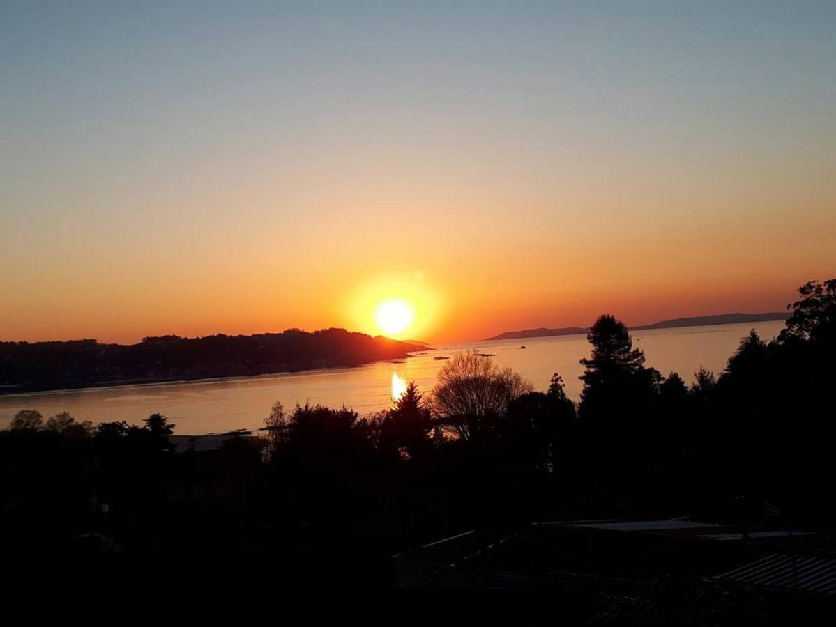 Apartamento Con Terraza Y Vistas Al Mar Lejlighed Bueu Eksteriør billede
